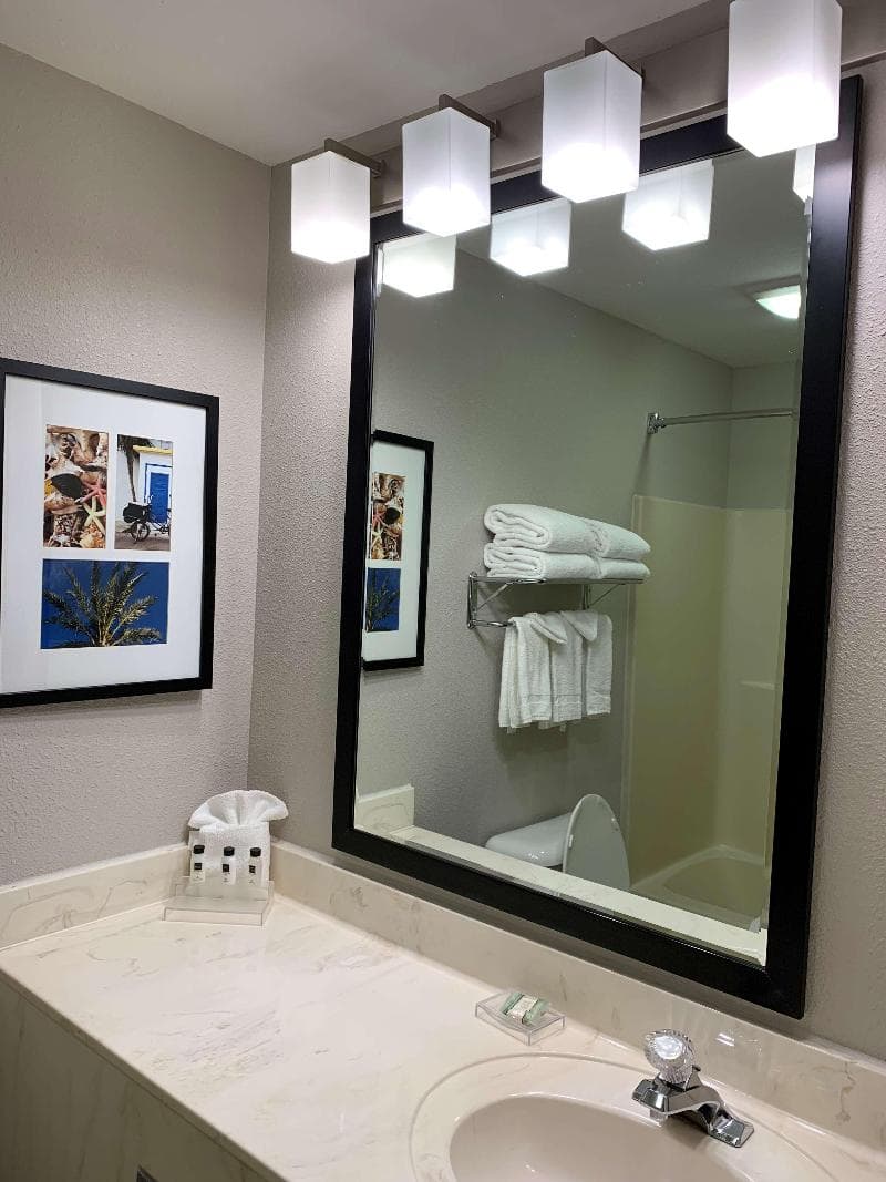 Country Inn & Suites By Radisson, Kenosha, Wi 4