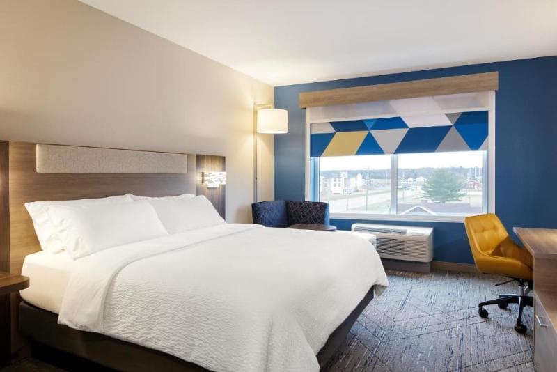 Port Wisconsin Inn and Suites 3