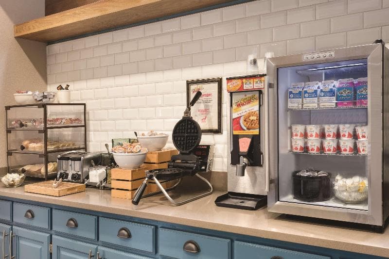 Country Inn & Suites By Radisson, West Bend, Wi 5