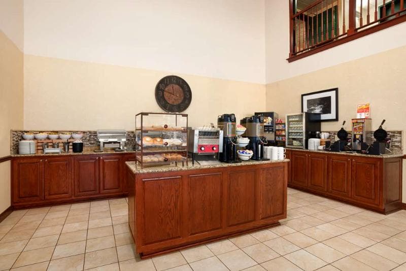 Country Inn & Suites by Radisson, Beckley, WV 2