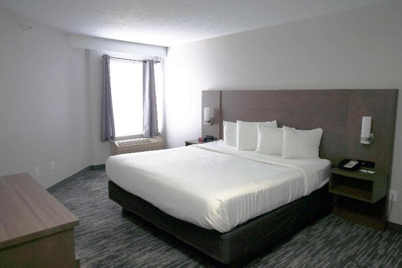 Country Inn & Suites by Radisson, Council Bluffs, IA 3