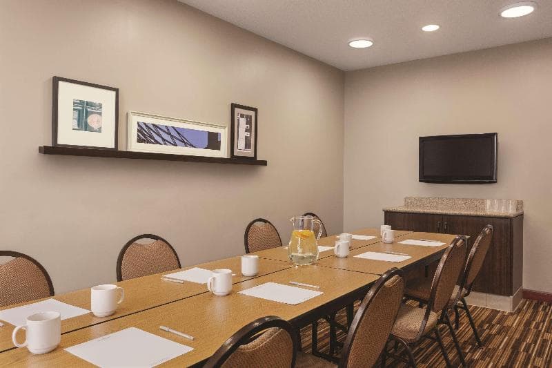 Country Inn & Suites By Radisson, Willmar, Mn photo 1