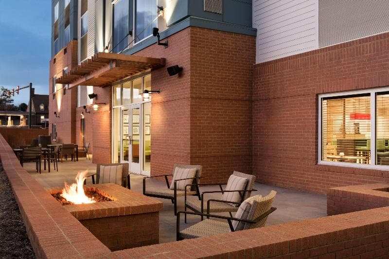 Country Inn & Suites by Radisson, Charlottesville-UVA, VA 4
