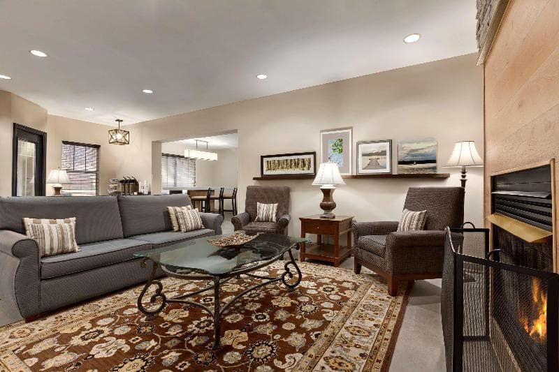 Country Inn & Suites by Radisson, Dalton, GA 3