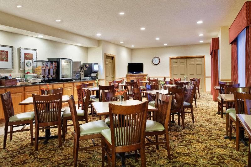 Country Inn & Suites By Radisson, Rock Falls, Il 3
