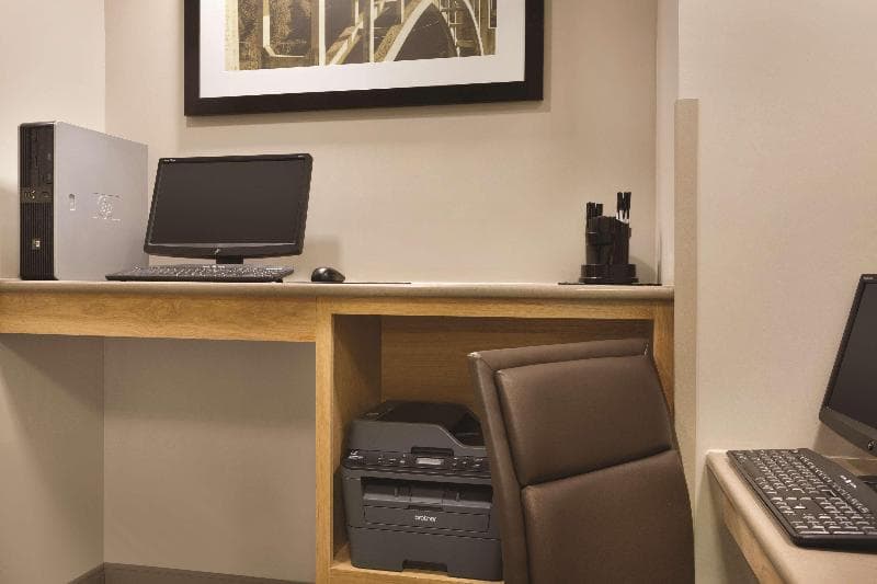 Country Inn & Suites by Radisson, Valparaiso, IN photo 1