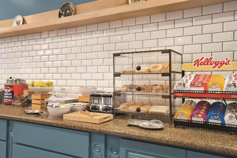 Country Inn & Suites by Radisson, Valparaiso, IN 3