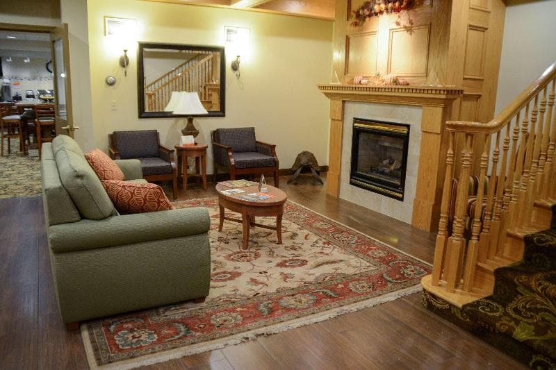 Country Inn & Suites By Radisson, Dundee, Mi 3