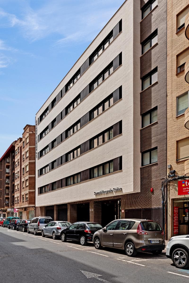Sercotel Logroño Suites 4