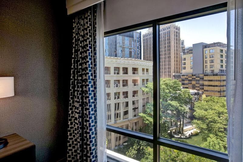 Hampton Inn & Suites San Antonio Riverwalk 5