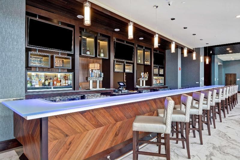 Embassy Suites by Hilton Plainfield Indianapolis Airport 2