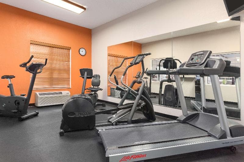 Country Inn Suites By Radisson Salina Ks photo 1