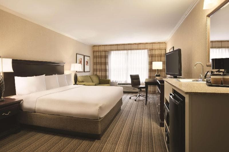 Country Inn & Suites by Radisson, Atlanta Airport North, GA 5
