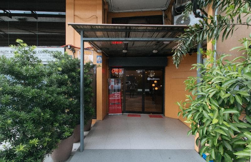 Hotel Rosemarie By Reddoorz (Adults Only) main