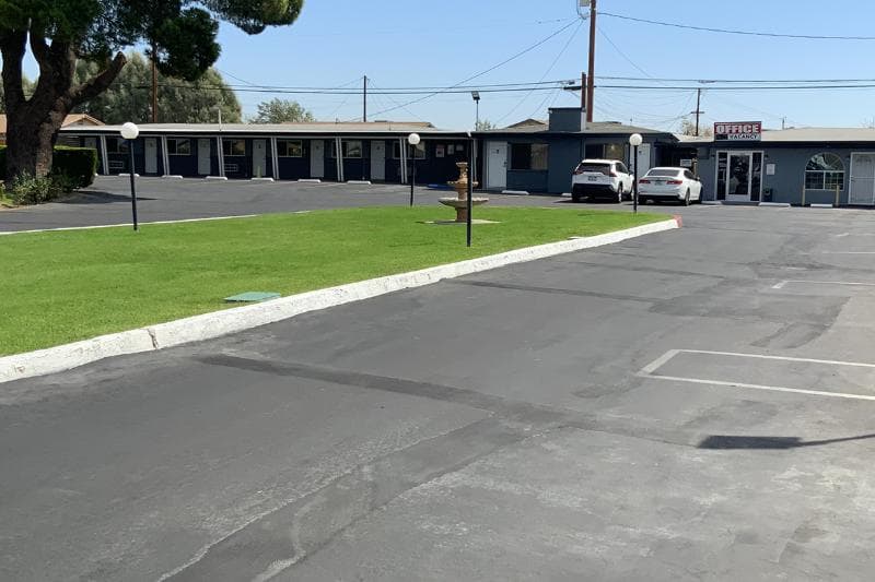 New Corral Motel photo 1