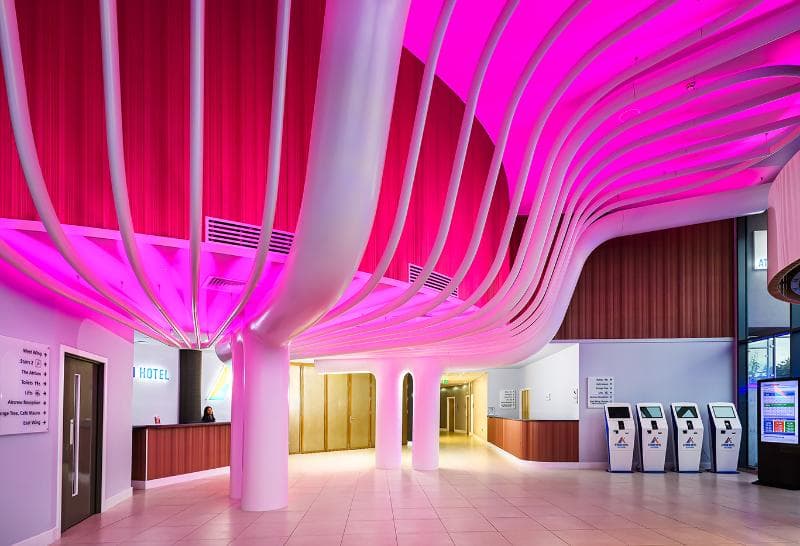 Atrium Hotel Heathrow 4