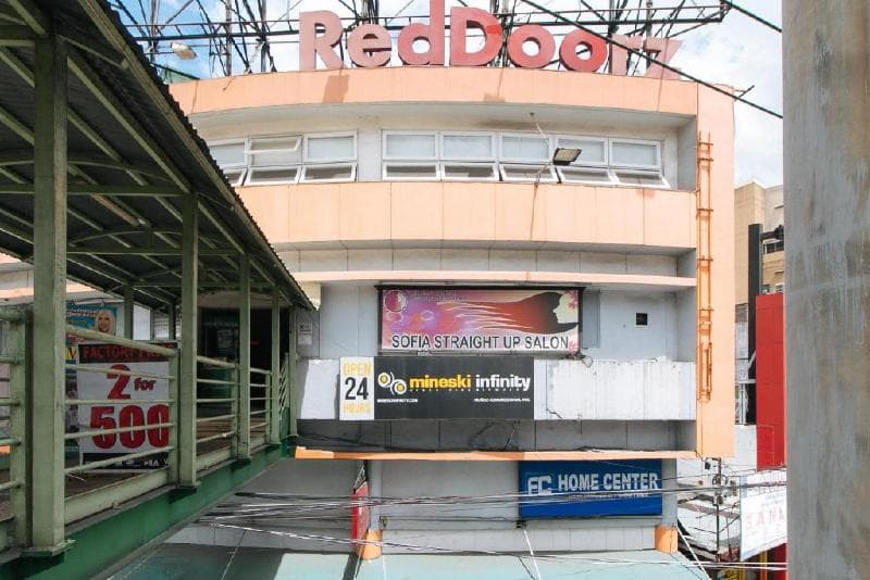 Reddoorz Plus Edsa Congressional 2
