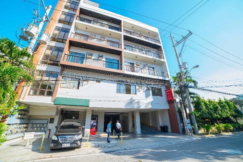 Reddoorz Plus Near Capitol Commons 4