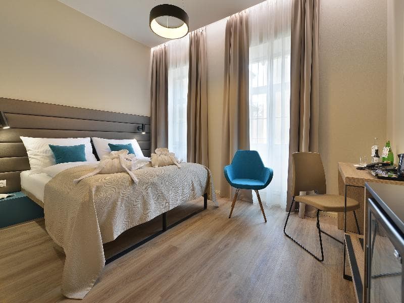 Ea Hotel New Town 3