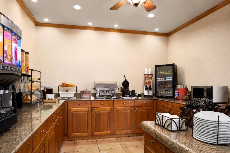 Country Inn & Suites By Radisson, Columbus West, Oh 3