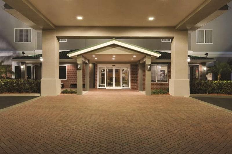 Country Inn and Suites by Radisson St Petersburg Clearwater FL photo 1