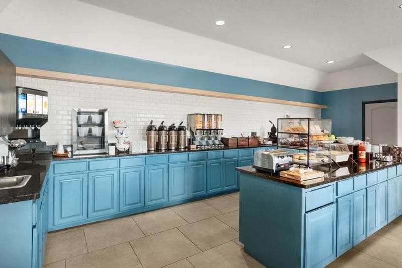 Country Inn & Suites By Radisson, Kansas City At V 5