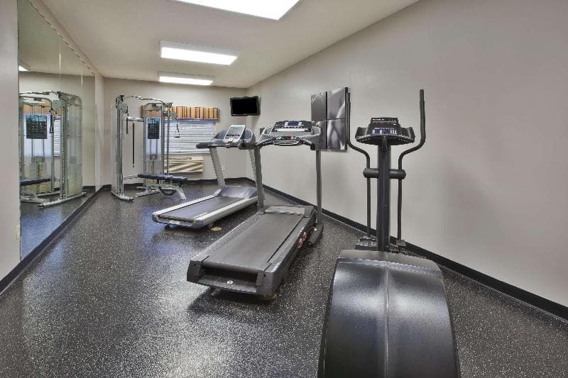 Country Inn And Suites By Radisson Big Rapids Mi 2