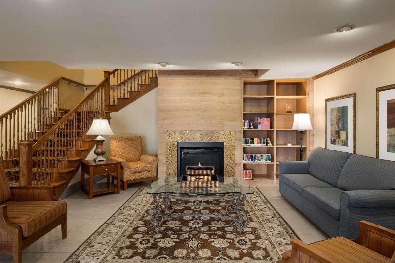 Country Inn & Suites By Radisson, Owatonna, Mn 4