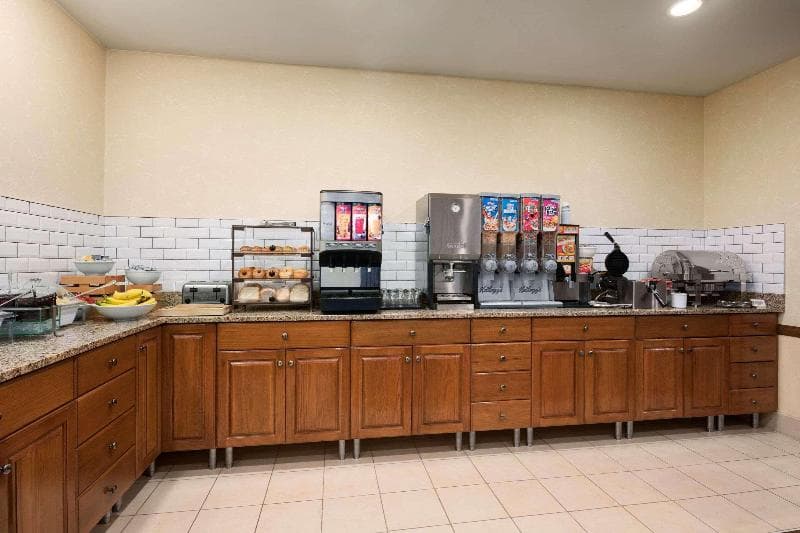 Country Inn & Suites By Radisson, Owatonna, Mn 2