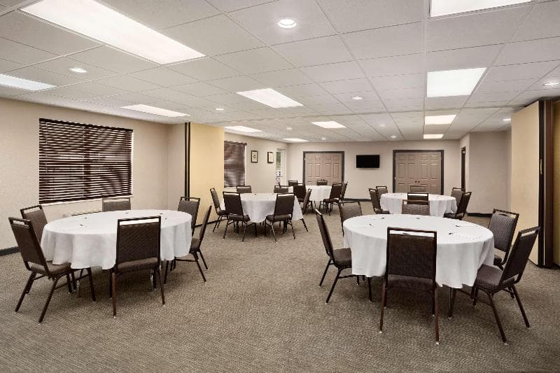 Country Inn & Suites by Radisson, Charlotte University Place, NC photo 1