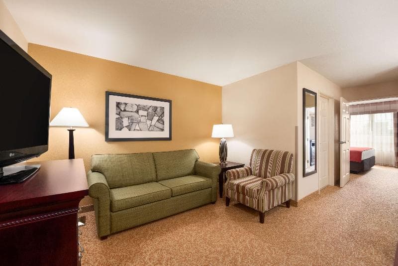 Country Inn & Suites By Radisson, Minot, Nd 4