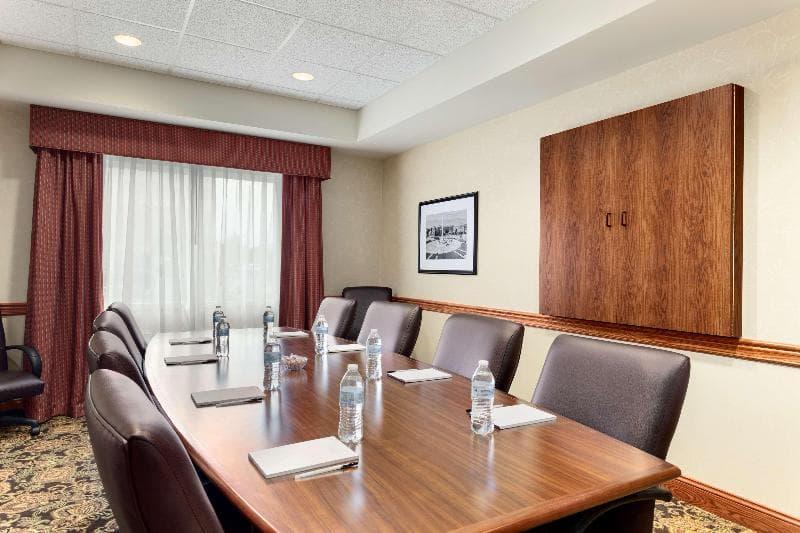Country Inn & Suites By Radisson, Buffalo South I-90, Ny 5