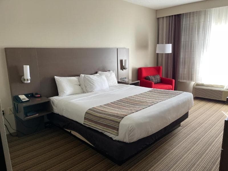 Country Inn & Suites by Radisson, Prairie du Chien, WI 5