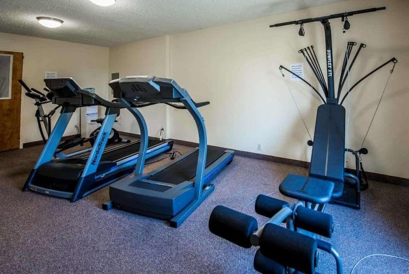 Days Inn & Suites By Wyndham Lake Okeechobee 3