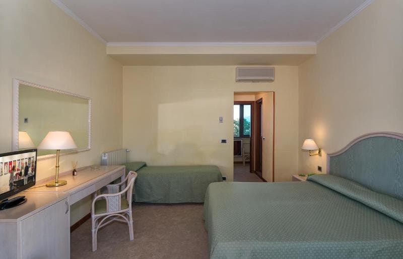 Hotel Siesta 5