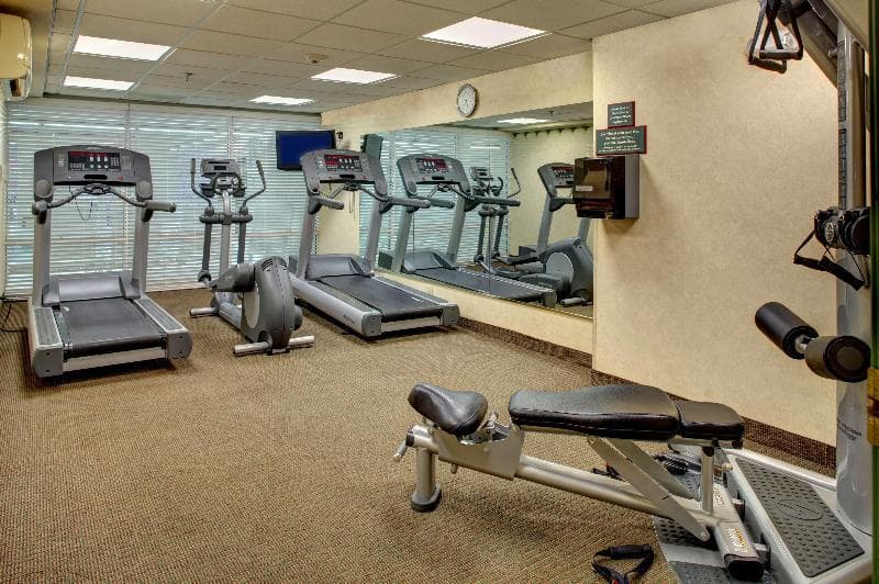 Country Inn & Suites Asheville Downtown Tunnel Road 2