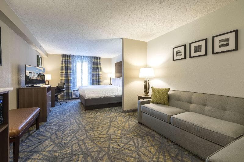 Country Inn & Suites Asheville Downtown Tunnel Road 4