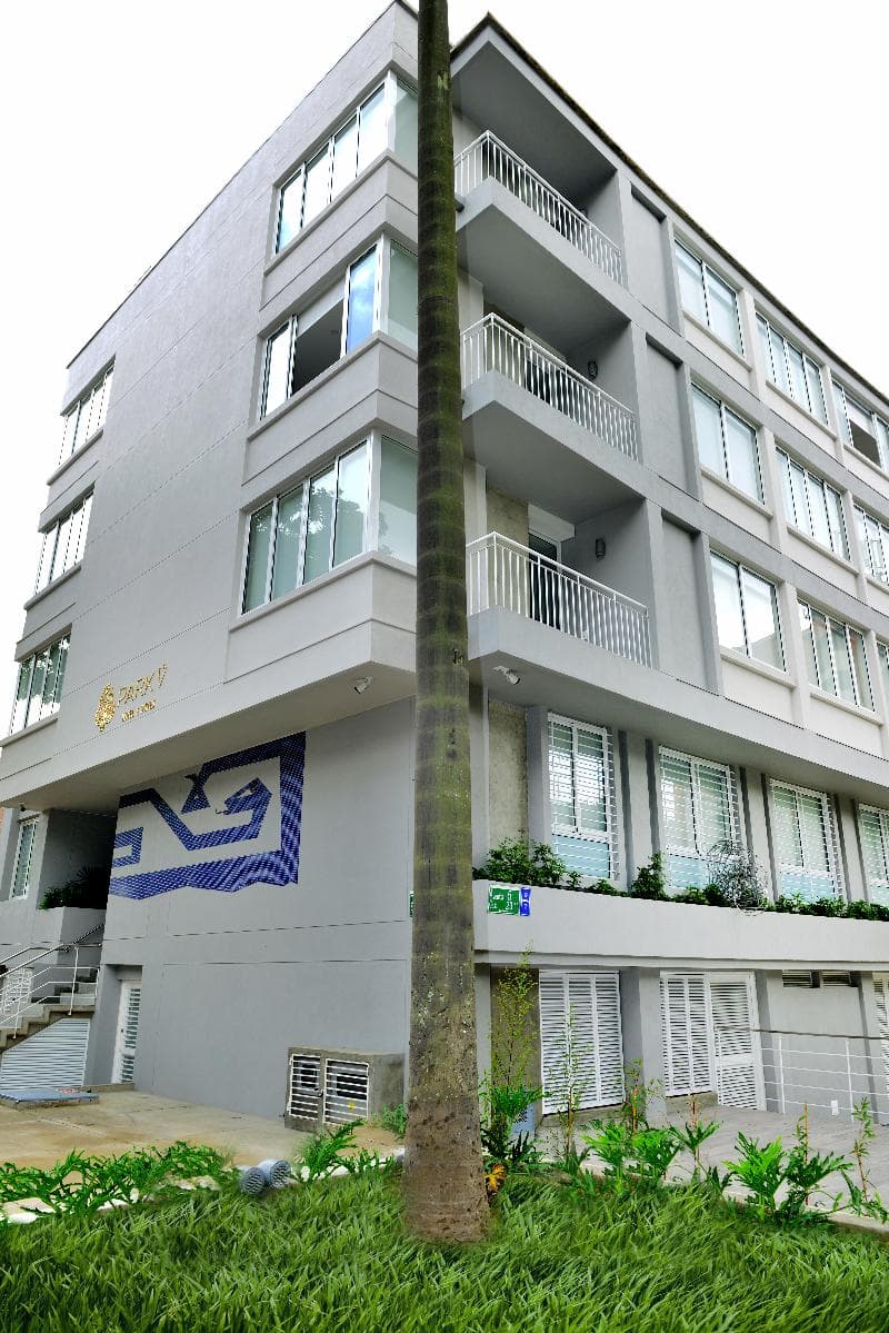 Park V Hotel & Suites 3