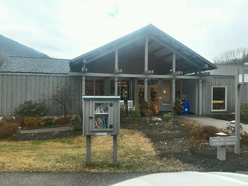 Peaks Of Otter Lodge 1