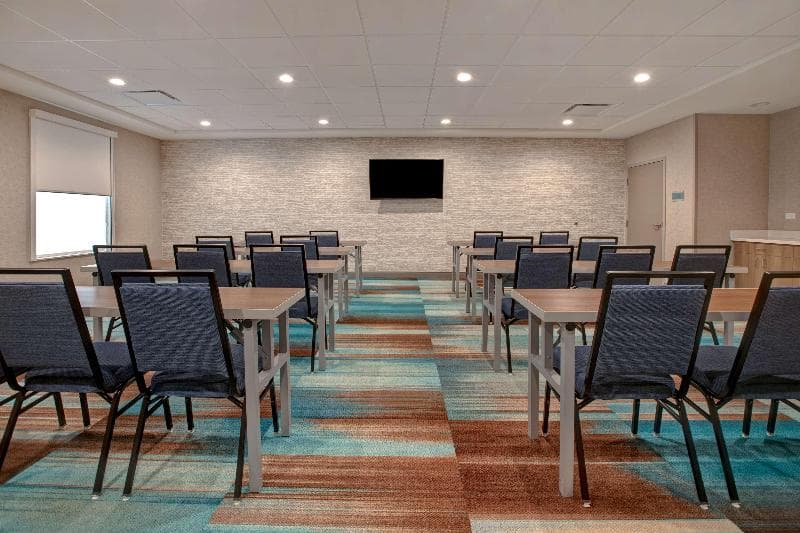 Home2 Suites by Hilton Loves Park Rockford photo 1
