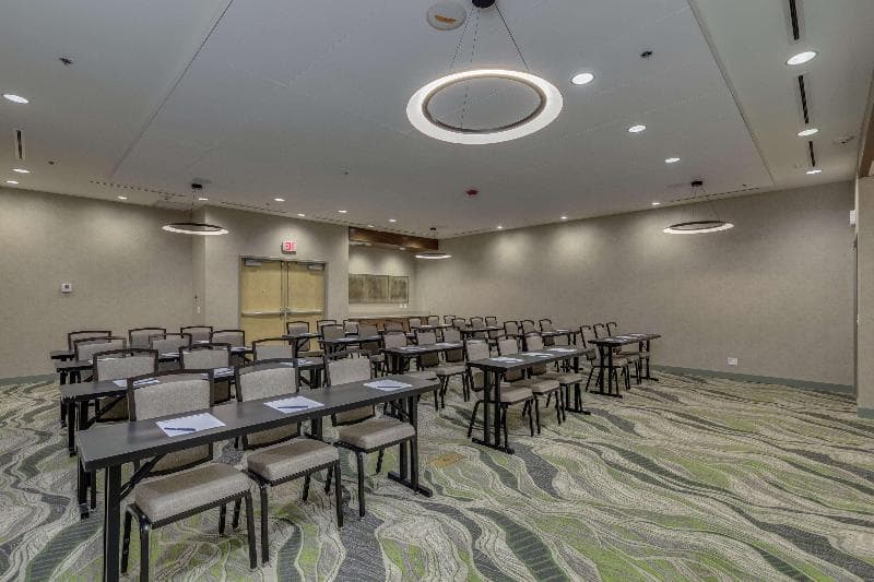 DoubleTree by Hilton Phoenix Chandler photo 1