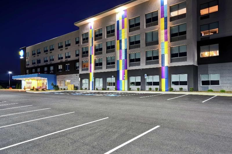 Tru by Hilton Wytheville, VA 4