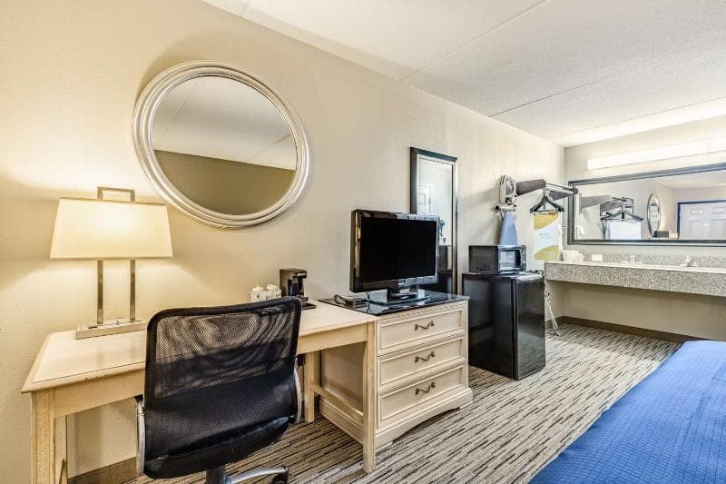 SureStay by Best Western Tupelo North 4