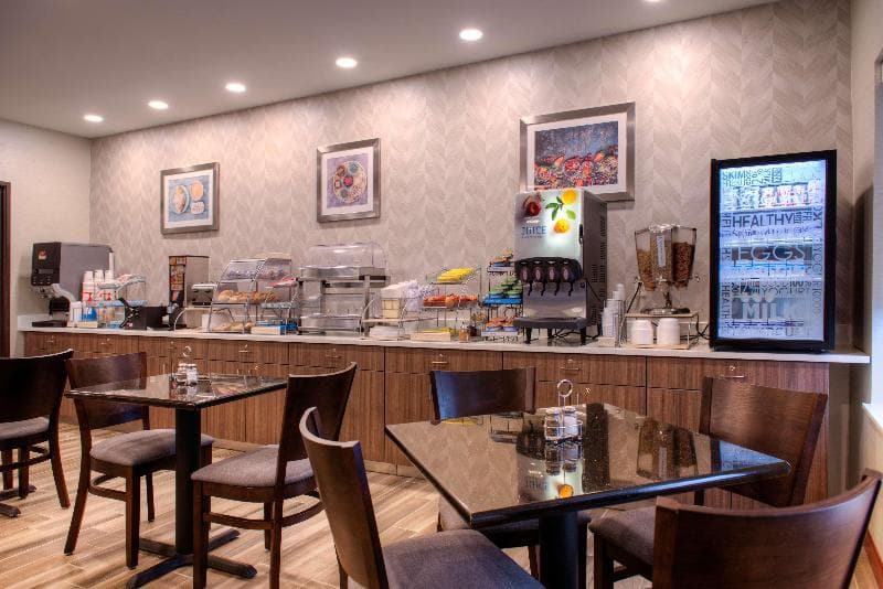 Best Western St. Clairsville Inn & Suites 3