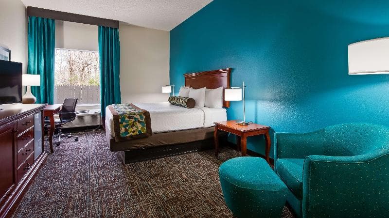 Rodeway Inn & Suites 4