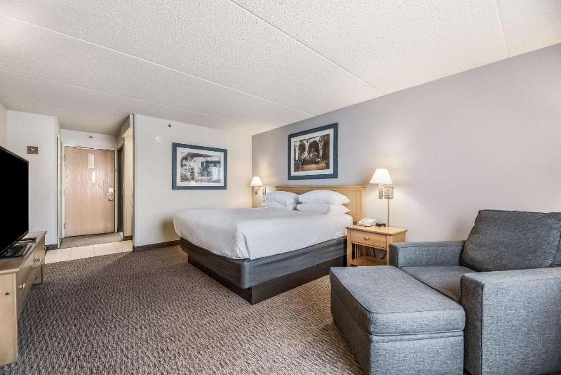 Red Lion Inn & Suites Goodyear Phoenix 2