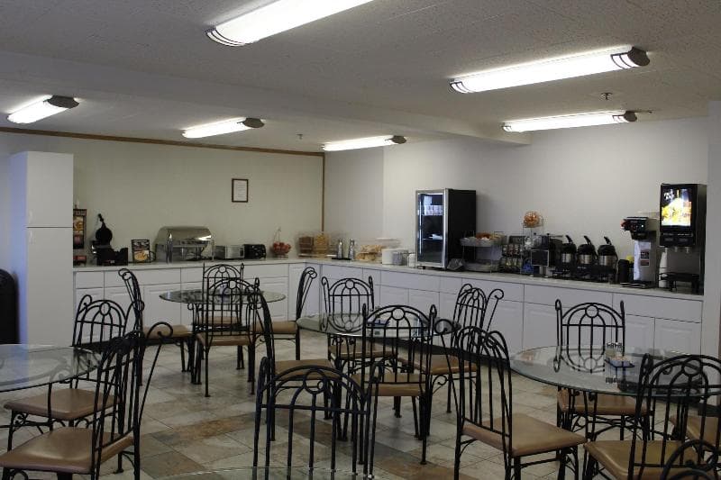 Red Lion Inn & Suites Ontario 3