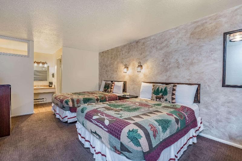 High Desert Inn photo 1