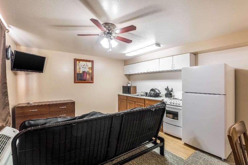 Rodeway Inn & Suites Big Water 4