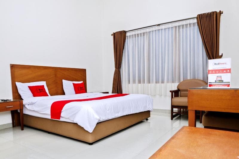 Frances Hotel By Reddoorz main